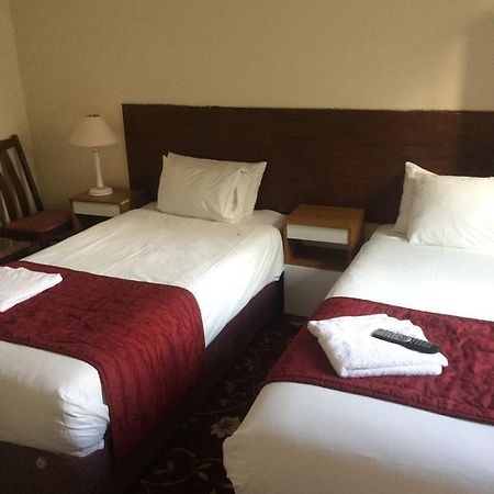 Harrow Bed & Breakfast Buitenkant foto